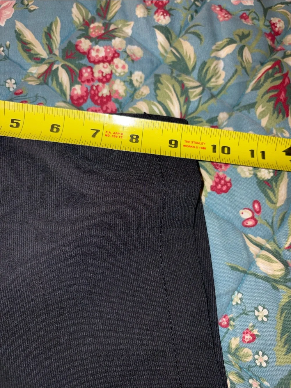 Banana Republic Men’s Elastic Waistband Flat Front Short Black Size 36